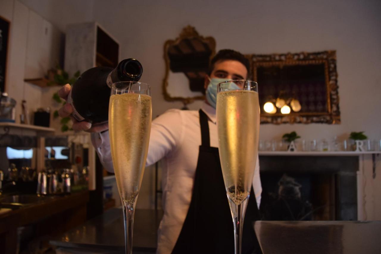צ'רטאלדו B&B Osteria Del Vicario מראה חיצוני תמונה