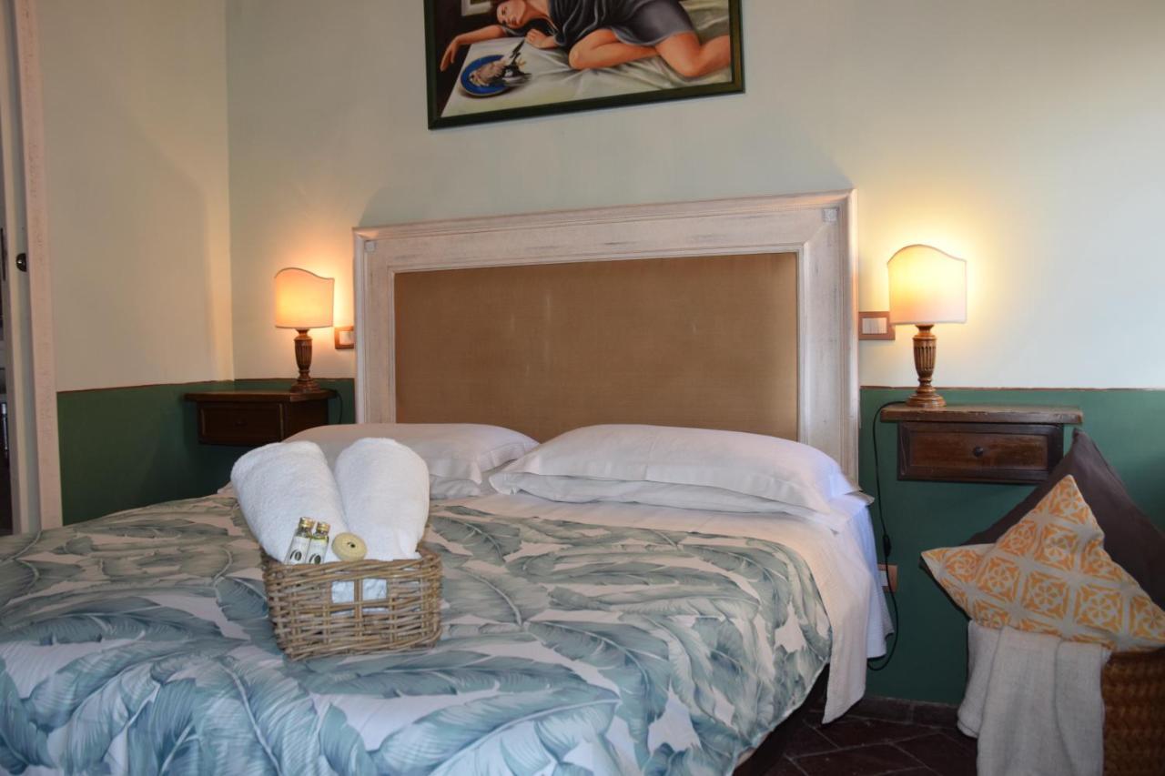 צ'רטאלדו B&B Osteria Del Vicario מראה חיצוני תמונה