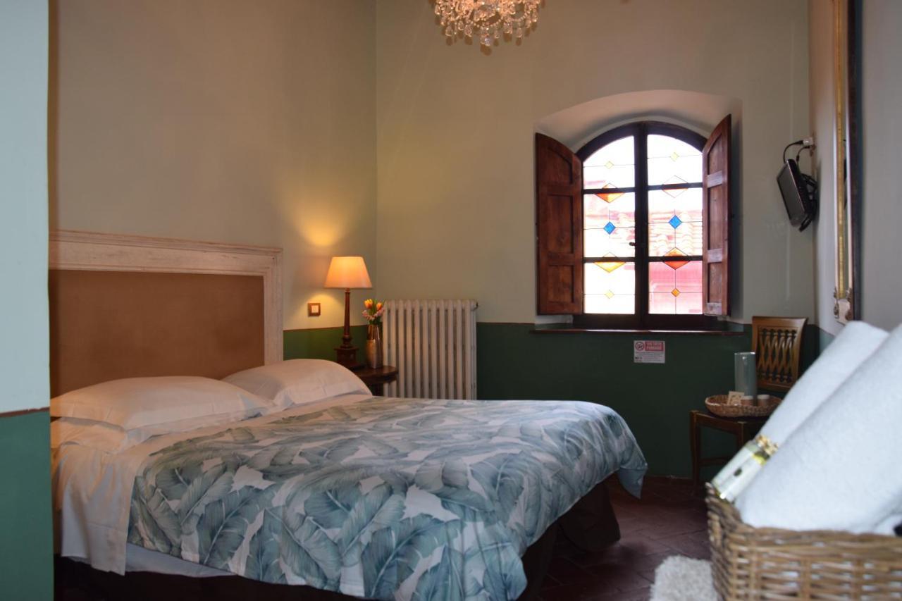 צ'רטאלדו B&B Osteria Del Vicario מראה חיצוני תמונה