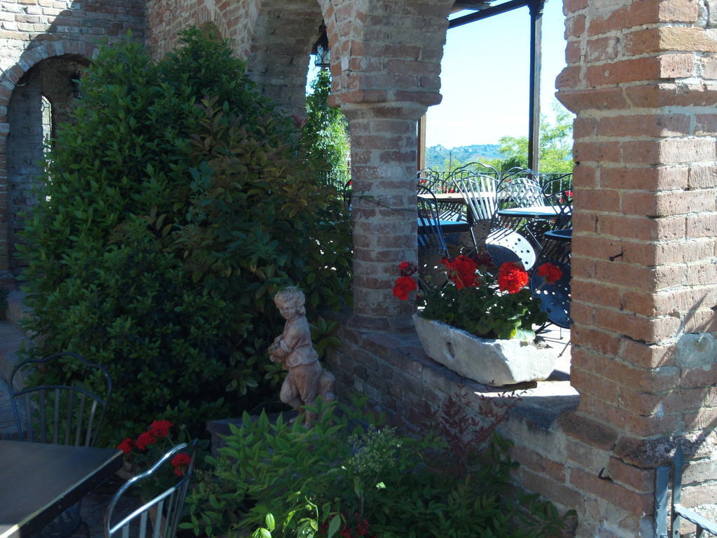 צ'רטאלדו B&B Osteria Del Vicario מראה חיצוני תמונה