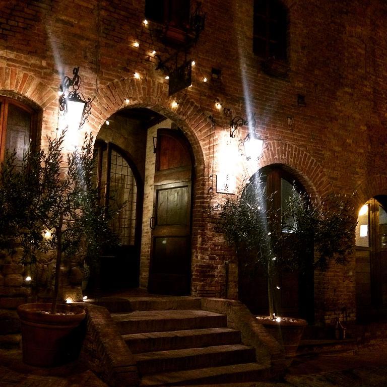 צ'רטאלדו B&B Osteria Del Vicario מראה חיצוני תמונה
